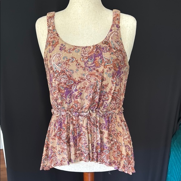 Everleigh Paisley Print Sleeveless Top with cinched waist; S - Picture 1 of 8
